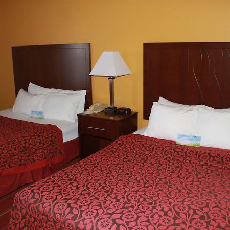 Days Inn By Wyndham Walcott Davenport מראה חיצוני תמונה