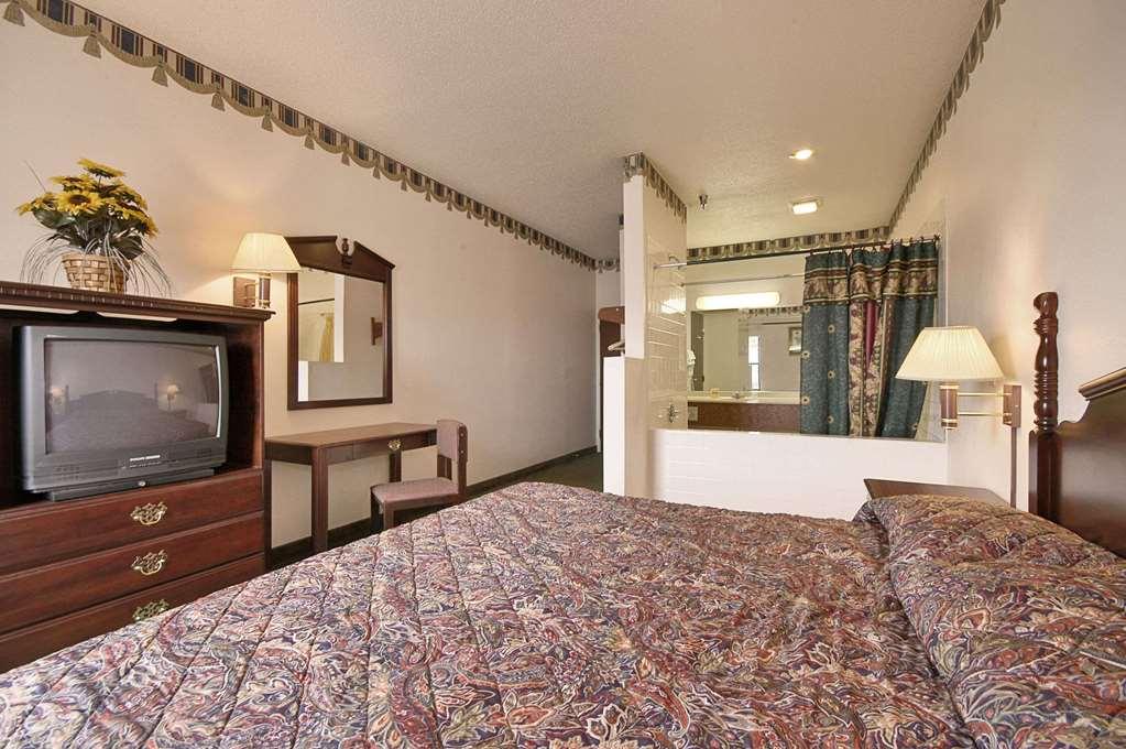 Days Inn By Wyndham Walcott Davenport מראה חיצוני תמונה