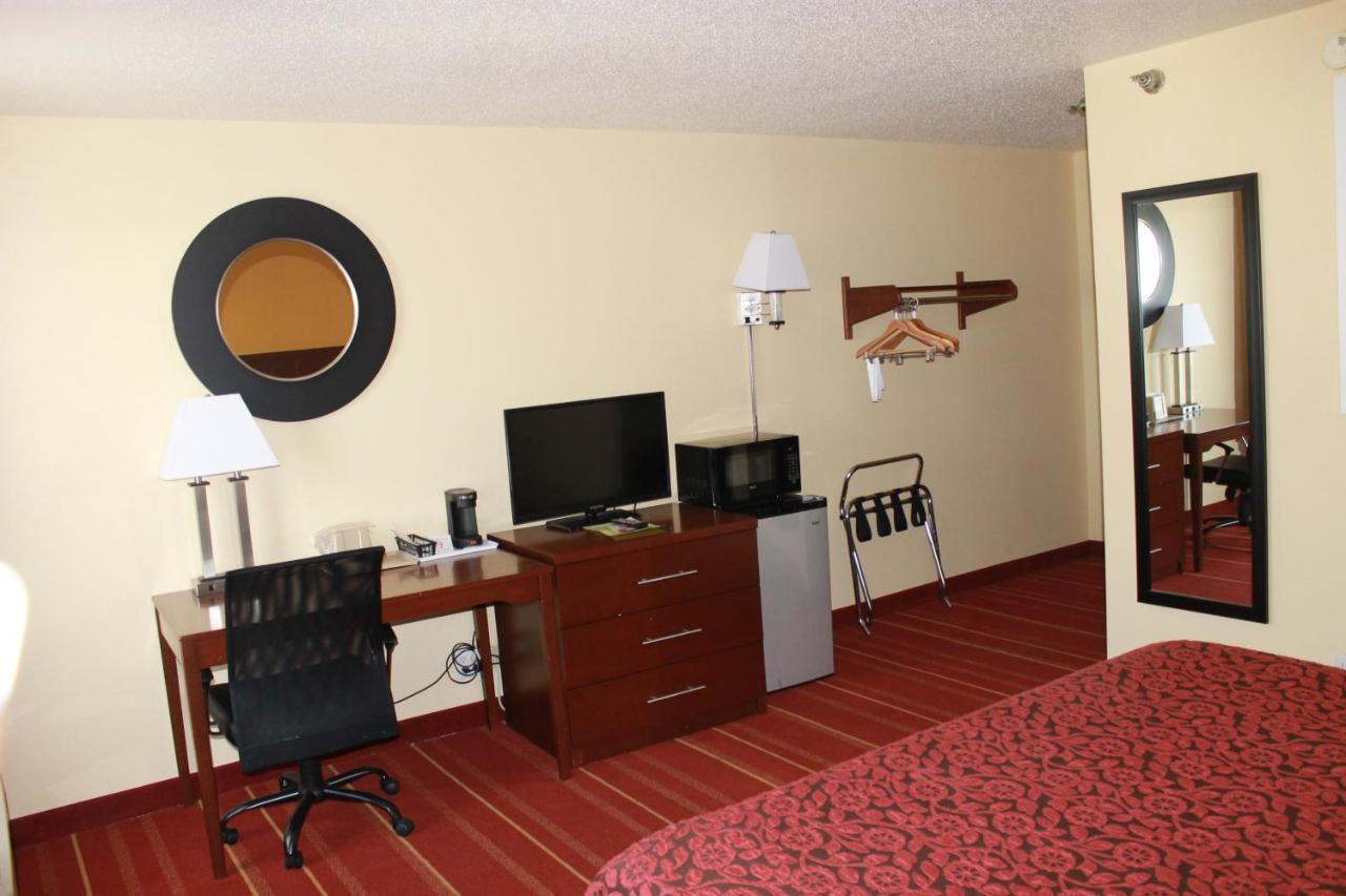Days Inn By Wyndham Walcott Davenport מראה חיצוני תמונה